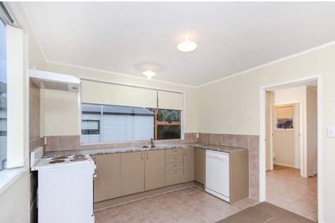 Photo of property in 223 Waitemata Drive, Ranui, Auckland, 0612