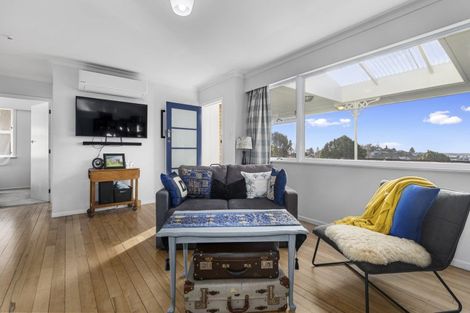 Photo of property in 1/24 Upland Street, Brookfield, Tauranga, 3110