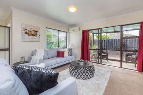 Photo of property in 7/39 Swanson Road, Henderson, Auckland, 0610