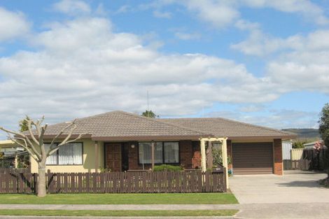 Photo of property in 208 Gravatt Road, Papamoa Beach, Papamoa, 3118