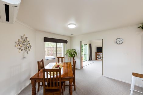 Photo of property in 63 Pacific Drive, Fitzherbert, Palmerston North, 4410