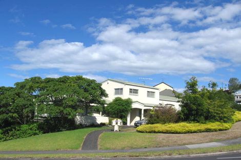 Photo of property in 56 Goldfinch Rise, Unsworth Heights, Auckland, 0632