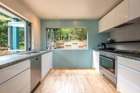 Photo of property in 12 Makora Avenue, Oneroa, Waiheke Island, 1081