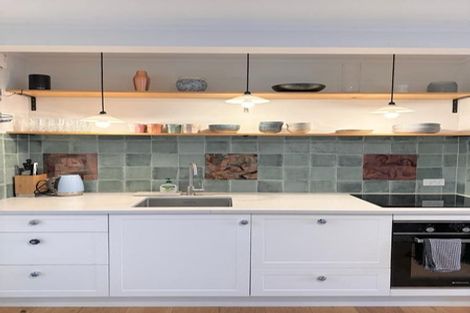 Photo of property in 2/11 Sentinel Road, Herne Bay, Auckland, 1011