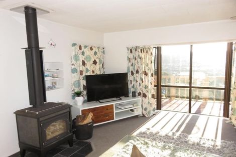 Photo of property in 9 Trinidad Crescent, Grenada Village, Wellington, 6037