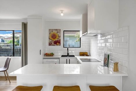 Photo of property in 1/17 Kent Road, Manurewa, Auckland, 2102