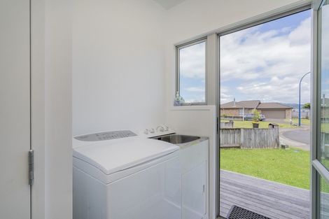 Photo of property in 35 Carina Way, Whitianga, 3510
