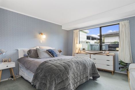 Photo of property in 11a Hilltop Road, Parkvale, Tauranga, 3112