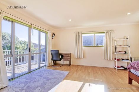 Photo of property in 9a Waterfront Road, Mangere Bridge, Auckland, 2022