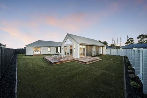 Photo of property in 2 Sutton Street, Rangiora, 7400