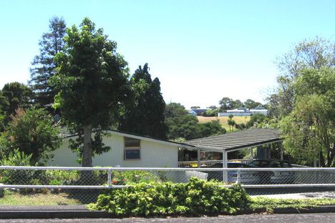 Photo of property in 99 Kia Ora Road, Beach Haven, Auckland, 0626