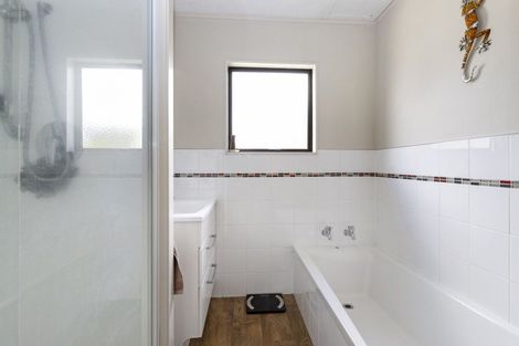 Photo of property in 16 Grace Avenue, Te Aroha, 3320