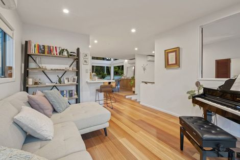 Photo of property in 73m Park Rise, Campbells Bay, Auckland, 0630