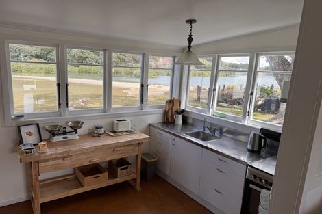 Photo of property in 15 Pataua Street, Pataua South, Onerahi, 0192