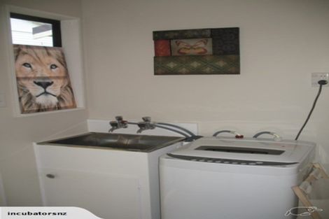 Photo of property in 3/3 Miro Street, Helensville, 0800