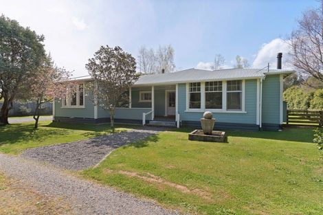 Photo of property in 18 Dalefield Road, Carterton, 5713