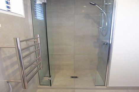 Photo of property in 72 Aikmans Road, Merivale, Christchurch, 8014