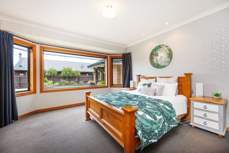 Photo of property in 7 Alpine Grove, Kelvin Grove, Palmerston North, 4414