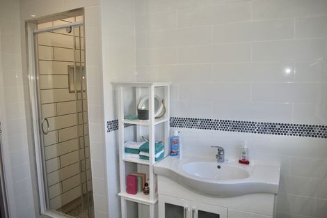 Photo of property in 14b Hariata Street, Otaki, 5512