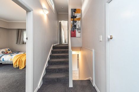 Photo of property in 16 Oakland Avenue, Saint Johns Hill, Whanganui, 4500