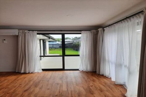 Photo of property in 13 Maui Place, Spotswood, New Plymouth, 4310