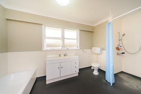 Photo of property in 54 Lockhart Avenue, Milson, Palmerston North, 4414