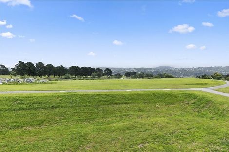 Photo of property in 4 Harena Way, Moera, Lower Hutt, 5010