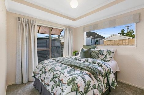 Photo of property in 29a Hardy Street, Waterloo, Lower Hutt, 5011