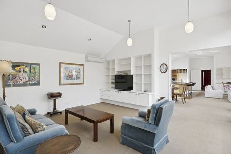 Photo of property in 122 Cannington Road, Maori Hill, Dunedin, 9010