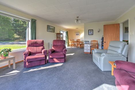 Photo of property in 86 Seaward Road, Edendale, 9825