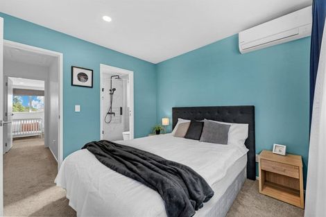 Photo of property in 57e Edmonton Road, Henderson, Auckland, 0612