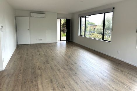 Photo of property in 49 Moncks Spur Road, Redcliffs, Christchurch, 8081