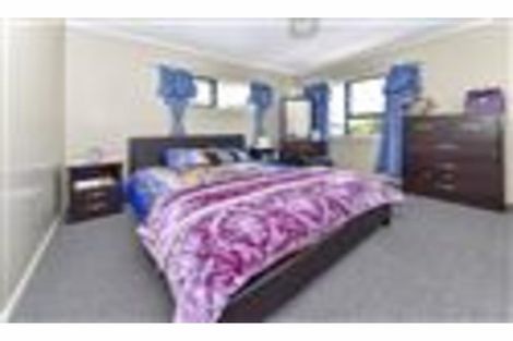 Photo of property in 16 Beaufort Place, Papatoetoe, Auckland, 2025