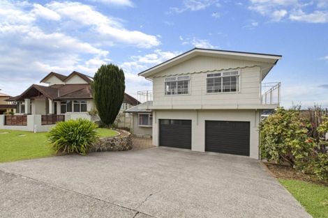 Photo of property in 47 Omokoroa Road, Omokoroa, 3114