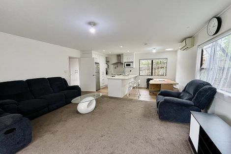 Photo of property in 1/95 Hobsonville Road, West Harbour, Auckland, 0618