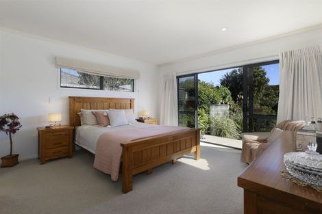 Photo of property in 16 Sunnybrooke Close, Welcome Bay, Tauranga, 3112