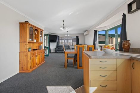 Photo of property in 17 Mansfield Road, Owhata, Rotorua, 3010