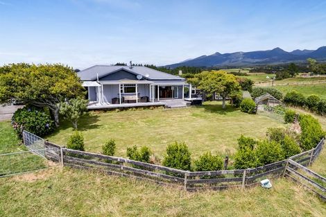 Photo of property in 1444 Carrington Road, Hurworth, New Plymouth, 4371