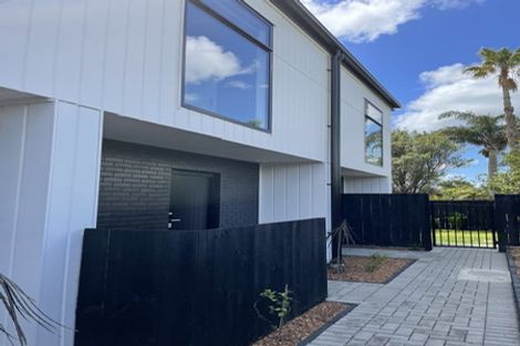 Photo of property in 6/793 Te Atatu Road, Te Atatu Peninsula, Auckland, 0610