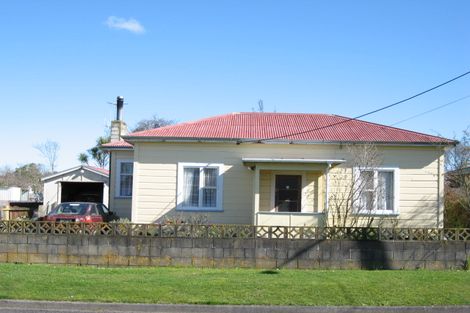 Photo of property in 6 Oxford Street, Marton, 4710