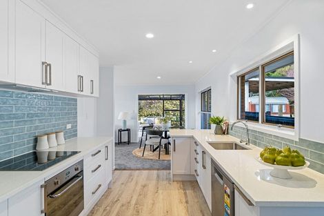 Photo of property in 2/38 Mountbatten Avenue, Hillcrest, Auckland, 0627