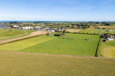 Photo of property in 268 Waihi Road, Hawera, 4673