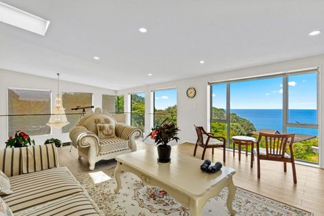 Photo of property in 126-128 Lax Crescent, Leigh, 0985