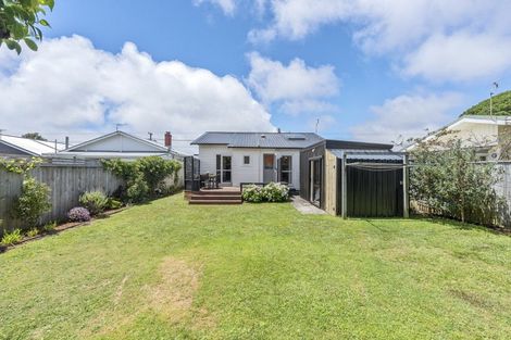 Photo of property in 178 Carrington Street, Lower Vogeltown, New Plymouth, 4310