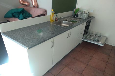 Photo of property in 12 Cosy Dell Road, North Dunedin, Dunedin, 9016