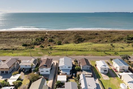 Photo of property in 822a Papamoa Beach Road, Papamoa Beach, Papamoa, 3118