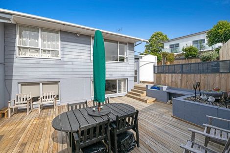 Photo of property in 6 Rakino Avenue, Manly, Whangaparaoa, 0930