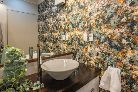 Photo of property in 28 Tutanekai Street, Paraparaumu, 5032