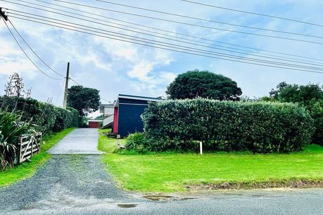 Photo of property in 3 Kelly Street, Baylys Beach, Dargaville, 0377