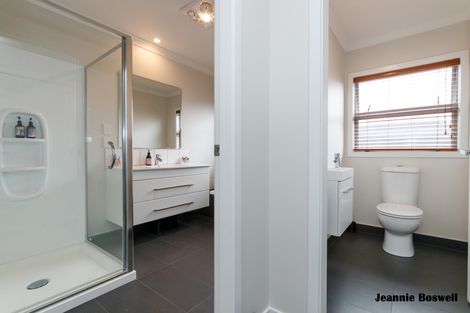Photo of property in 7 Morocco Terrace, Kelvin Grove, Palmerston North, 4414